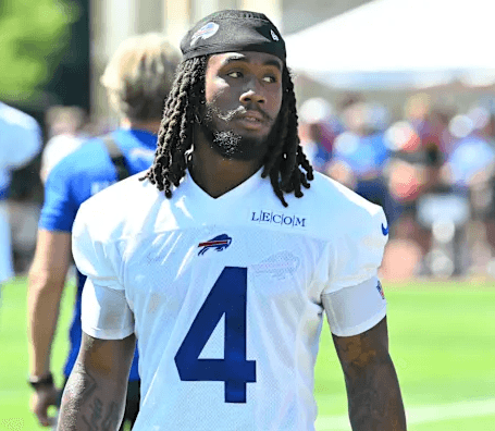 No Press. No Noise. A Heartwarming Night in Buffalo: James Cook Turns Down a Press Conference in an Advertising Deal to Spend Time Bringing Joy and Smiles to Kids at Oishei Children’s Hospital – A Moment That Touched the Entire Bills Mafia