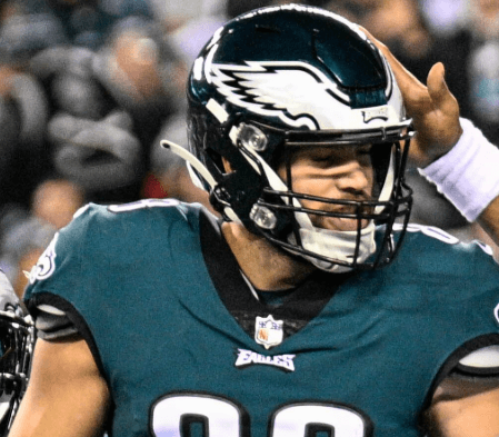 BREAKING: Eagles  Star TE Informs Philadelphia He Will Not Return Next Season
