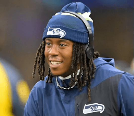 Rashid Shaheed Agrees to Restructure $51 Million Deal After Hearing Seahawks' Salary Cap Can't Accommodate Signing His "Close Friend" 5x Pro Bowl RB from Saints – Seahawks Fans Show Respect