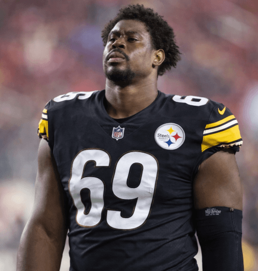 Just 12 Hours After "Bonus Debt" Scandal, Key Player Who Led Rams to Super Bowl Rejects Contract Extension with Rams, Signs Guaranteed Deal with Steelers – Steelers Fans Show Their Respect