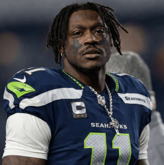 Eagles Superstar AJ Brown Spotted Buying Moving Boxes at Home Depot After Seahawks Visit Sunday Morning – Seahawks Fans Speculate Team Will Announce Signing Him This Week