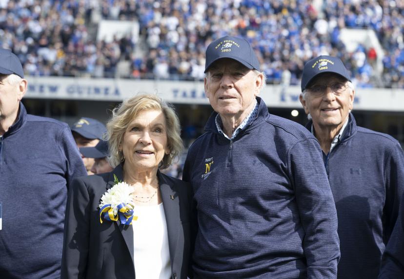 This Is Bigger Than Any Super Bowl - Cowboys Icon Roger Staubach and His Wife Just Did Something NO Billionaire Has Done — Wiped Out $720,000 in School Lunch Debt for Thousands of Hungry Kids Across 115 Schools