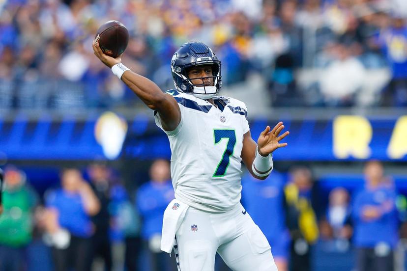 Just 12 Hours After Raiders Release Him, Seahawks Legend Geno Smith Sends Emotional Message to Seattle — Willing to Accept Backup Role Just to Wear the Uniform One Last Time
